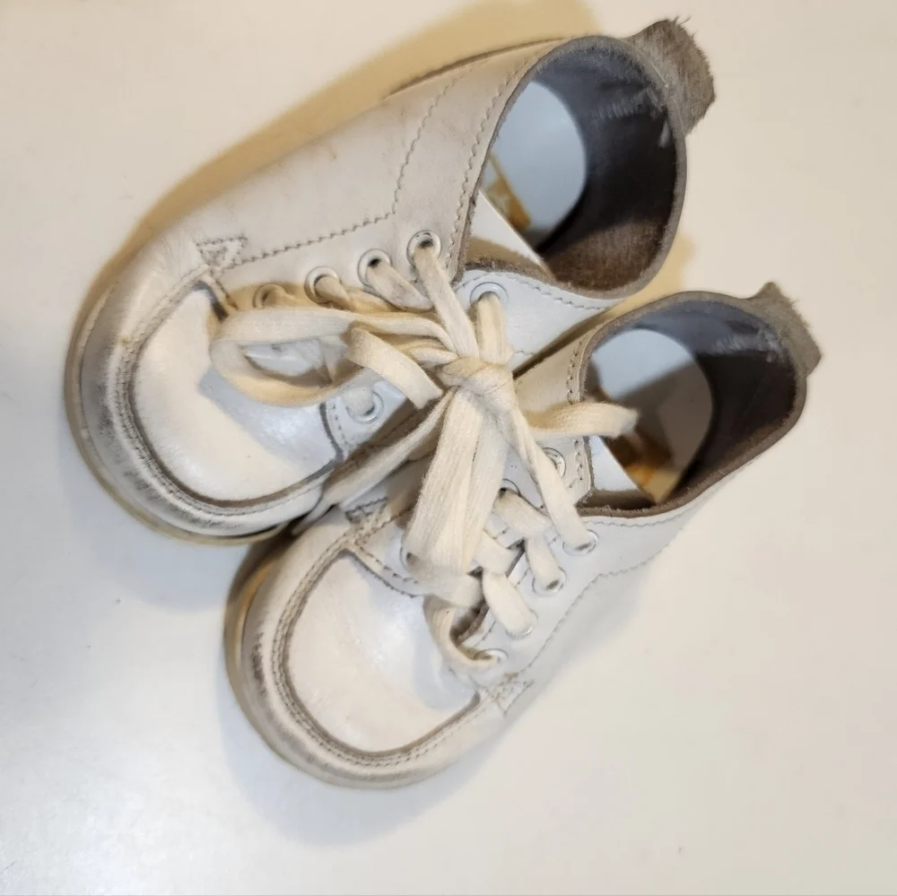 STIDE RITE Baby's vintage white shoes size 3